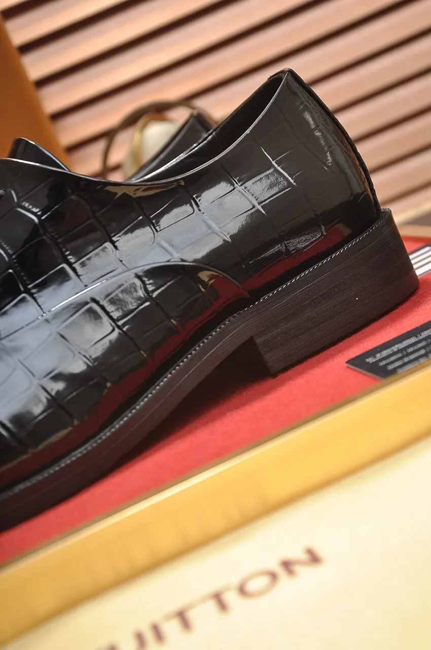 Men's shoes💰460💶【LOUIS VUITTON】(sheepskin lining) new cowhide LV formal shoes🎩🎩❗️🆘made one to one at the counter🎩original quality, imported cowhide upper➕full sheepskin lining➕original rubber outsole, {high quality visible}👣Size: 38-45 (45 custom-made)